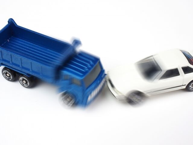 仕事中に相手のいる交通事故に遭った場合の第三者行為災害